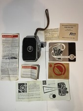 Cinepresa Paillard Bolex 8mm con obiettivo Kern, custodia originale in pelle