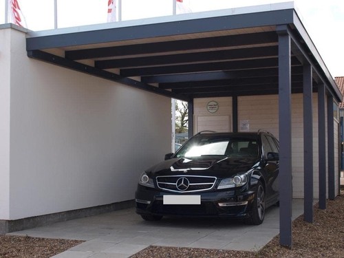 Posto auto coperto 6 m - 5,