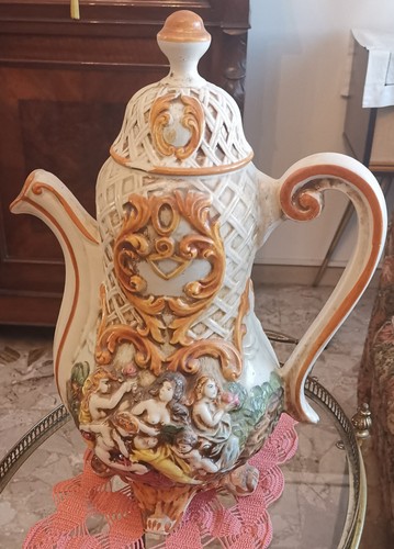 Brocca ceramica capodimonte - brocca,