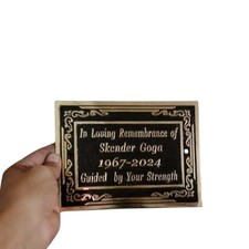 Targa commemorativa in ottone