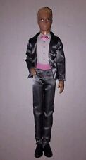 Ken Barbie Sposo Grigio