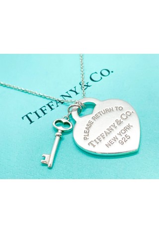 Collana con ciondolo chiave
