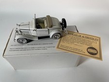 Modellino pressofuso Ford V8 DeLuxe 3 Finestrini Cabriolet 1932 personalizzato con certificato