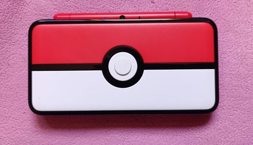 Nintendo 2ds pokeball - nintendo,
