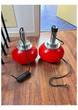 coppia lampadari rossi anni 70 in perfette condizioni, ancora attuali