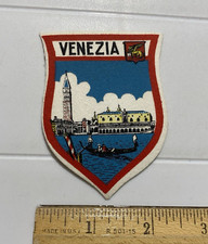 Distintivo toppa tessuto torre