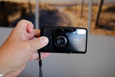 YASHICA T4 POINT & SHOOT