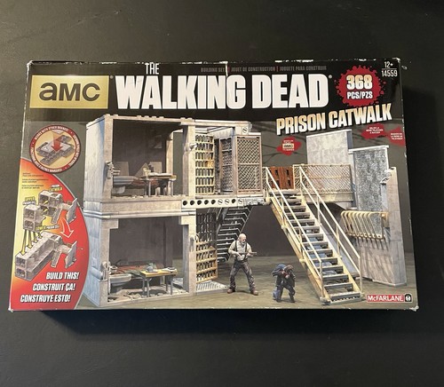Mcfarlane walking dead - walking, prison