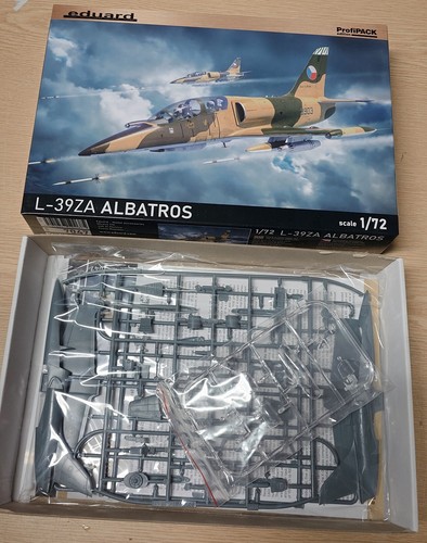 39za albatros confezione - l-39za,