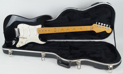 Fender stratocaster strat - stratocaster, plus