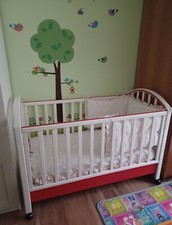 Lettino bimbo Prenatal 0-4 anni. In legno verniciato lucido