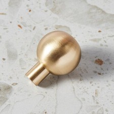 Pomelli in ottone per cassetti