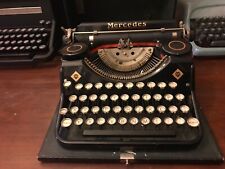 Macchina per scrivere Mercedes anni 30, con custodia e funzionante.