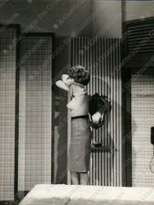 Miranda MARTINO Spogliarello film Avventura al Motel Fotografia erotica