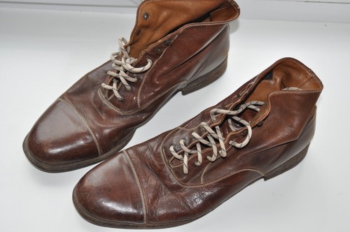 Stivaletti chukka stringati