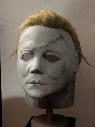 Halloween begins h2 - begins, 81