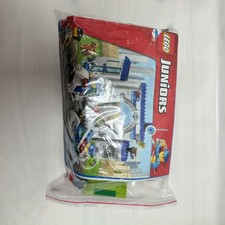 LEGO Junior 10675, La stazione