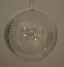 Sfera plastica trasparente