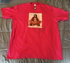 T-shirt Supreme Lil Kim rosa