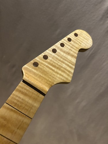 Collo per chitarra ferocious - chitarra,