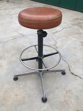Sgabello anni 60.