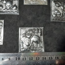 Decori sbalzati su lamierino