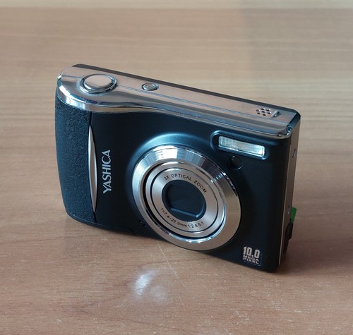 Fotocamera digitale yashica - fotocamera,
