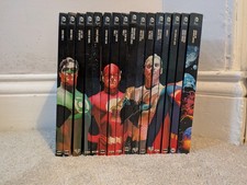 16 DC Comics Graphic Novel
