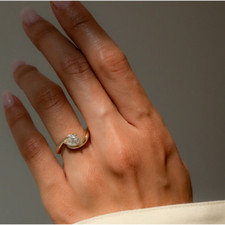 Anello con diamanti taglio