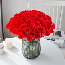 Bouquet di rose artificiali