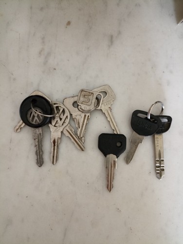 Vecchie chiavi per auto