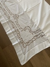 ANTICO LENZUOLO RICAMATO A INTAGLIO