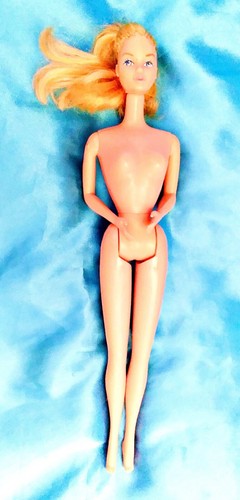 Nude kissing barbie - kissing,