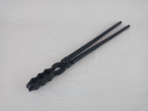 Blacksmith wolf jaw - , tongs
