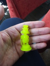 Stecco zio paperone sopresina motta kinder giallo fosforescente raro fluo