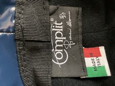 Cappello donna blu modello Bucket Hat marca Complit impermeabile