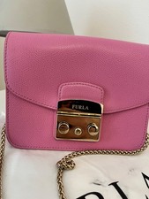 Borsa Furla a tracolla
