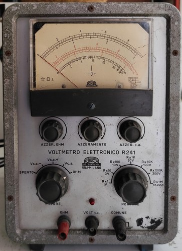 Voltmetro elettronico - elettronico, a