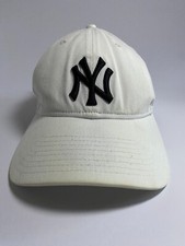 Cappello New York 9Forty League Basic Yankees hat New Era Bianco Nero Regolabile
