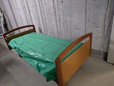 Letto elevabile e regolabile