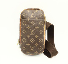 LOUIS VUITTON POCHETTE GANGE