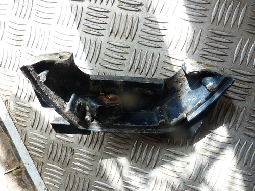 Platine fermoir capot - platine,