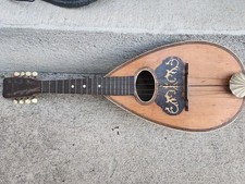 Antico mandolino vintage XIX e