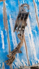 Antico Bozzello Carrucola in Ferro 3 Pulegge Ottone Girevoli Paranco Vintage 