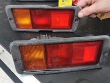 FANALI POSTERIORI DX+SX NEL PARAURTI MITSUBISHI PAJERO DEL 1991 DA RIGENERARE