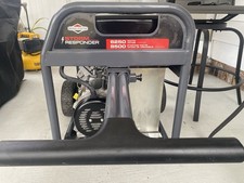 Generator/ Generador