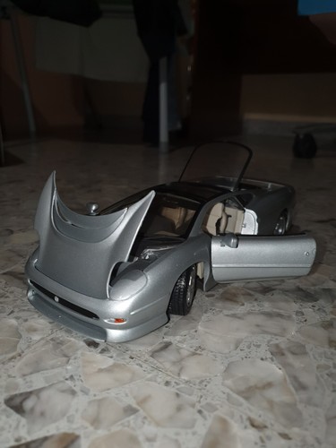 Modellino auto jaguar - auto,