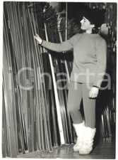 1960 ca MILANO SCI Pia RIVA con la nuova divisa per le OLIMPIADI INVERNALI