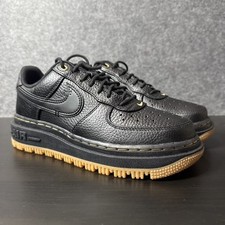 Nike Air Force 1 Luxe nere