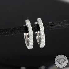 Valore 540 € Creoli brillanti (0,12 carati) in platino 900